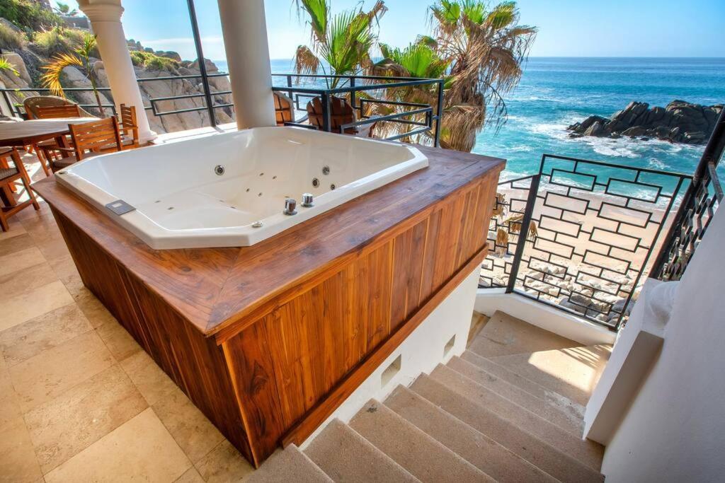 Villa Beach Front Casa Bruma Jacuzzi With Massage à Cabo San Lucas Extérieur photo